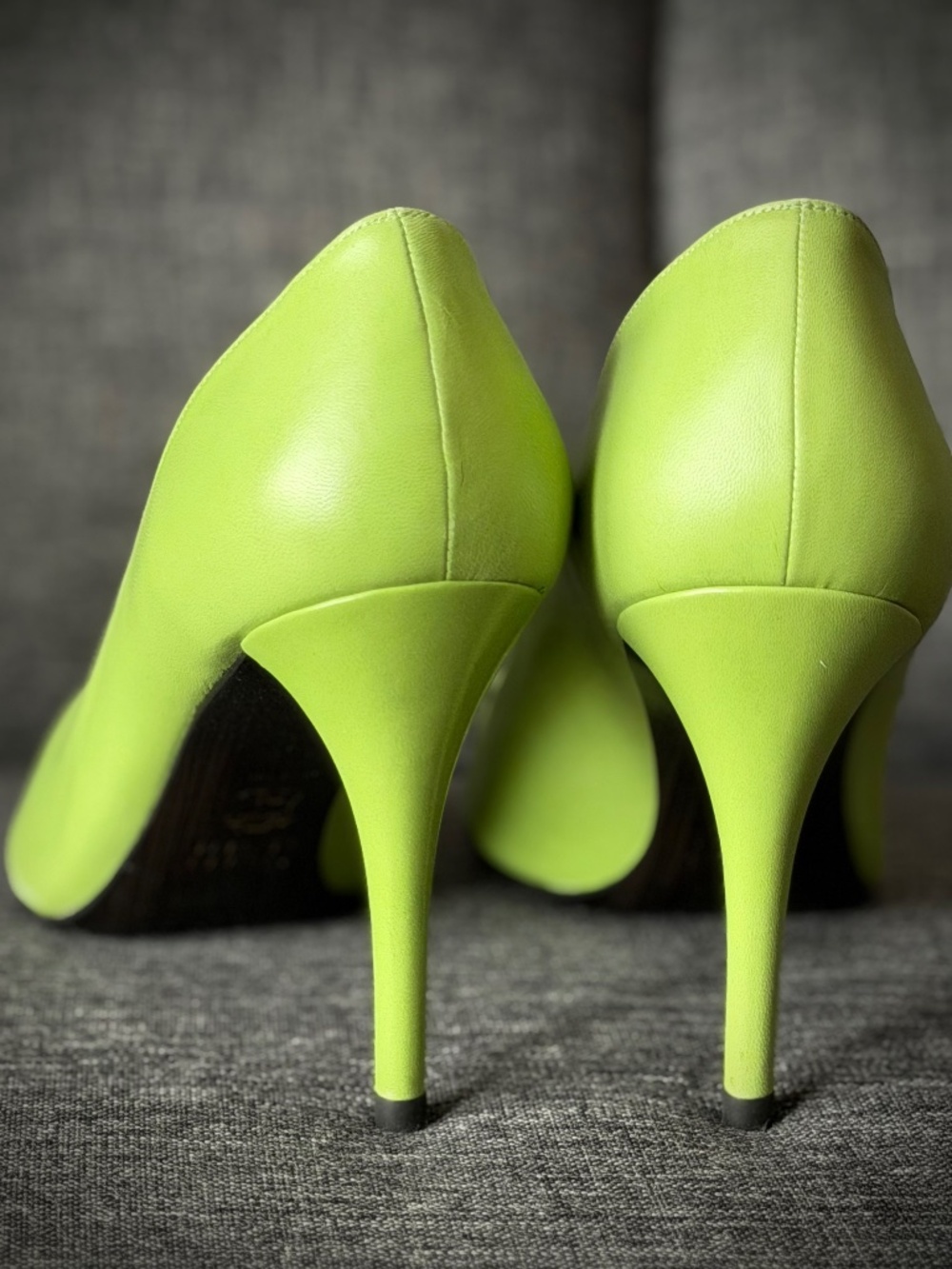 Stuart Weitzman | Power Pistachio Kid | size 12 | 100mm / 4" heel - Picture 3 of 8